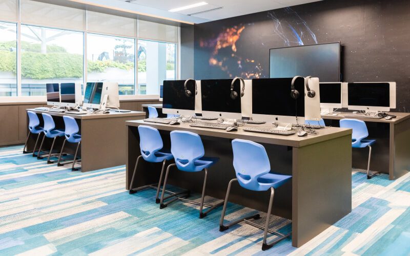 Computer and design lab