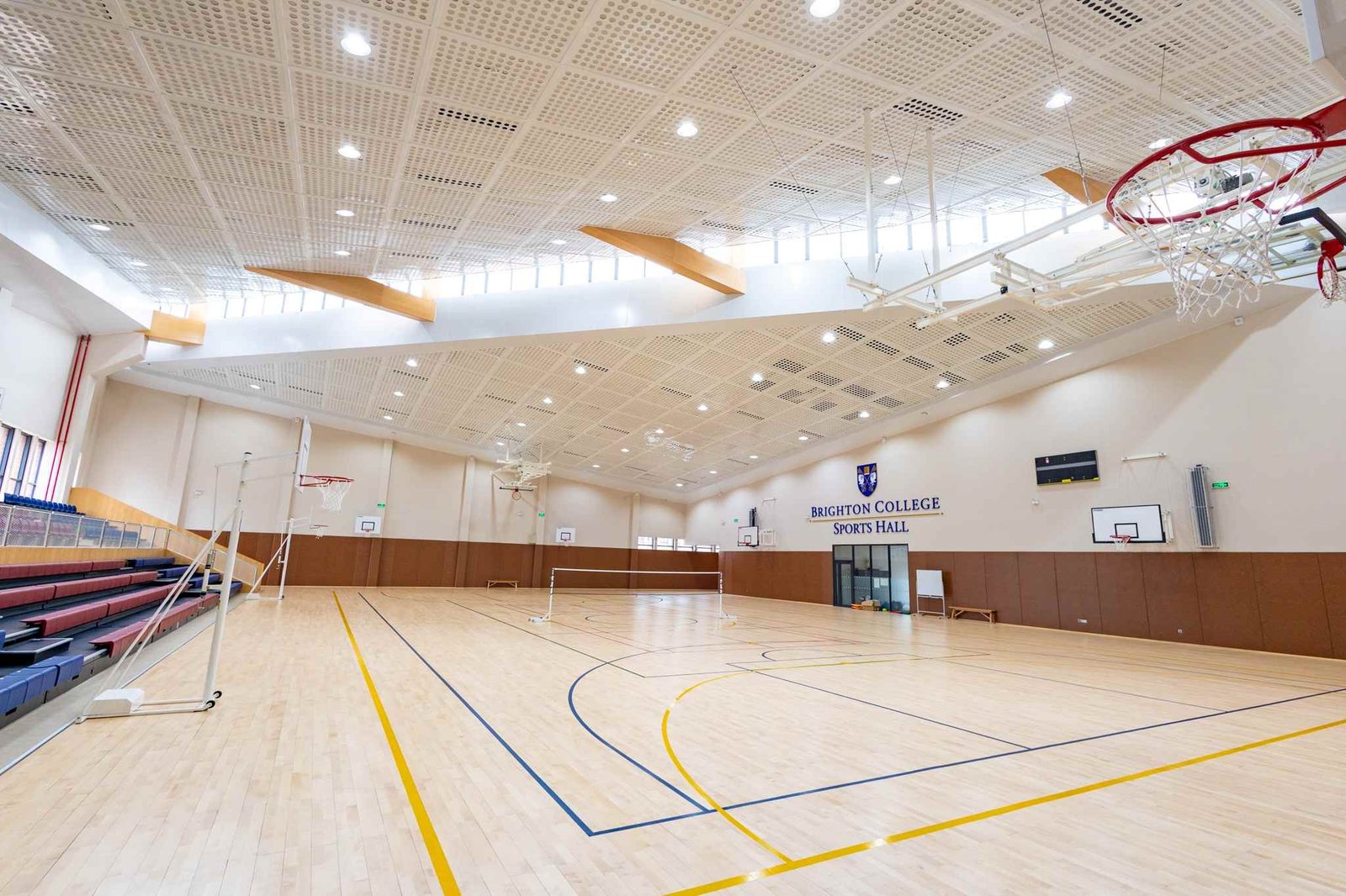Indoor sports hall with FIBA-certified wooden flooring
